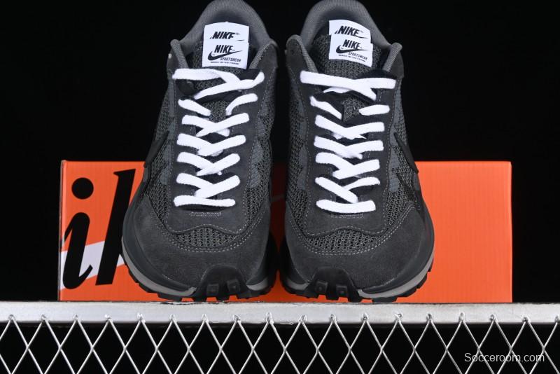 Nike Sacai VaporWaffle 3.0 Fashion-Forward Casual Sneakers - CV1363-105