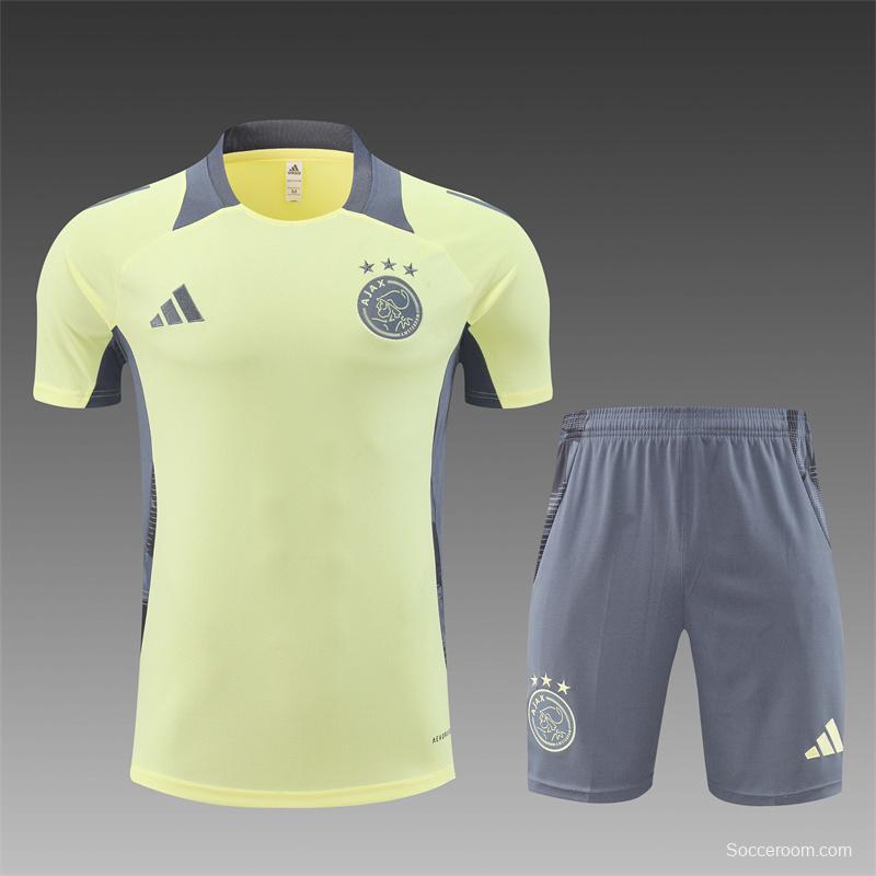 24/25 Juventus Yellow Short Sleeve Jersey+Shorts