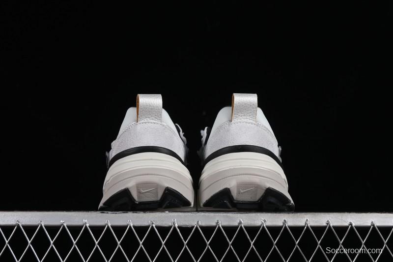 Nike Runtekk Run Retro Low-Top Running Shoes with Cushlon Midsole and Anti-Slip Design - FN6703-002