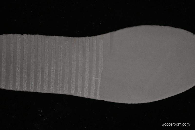 Nike Air Force 1 '07 Low Casual Sneakers with Broken Swoosh Design - HF9096-001