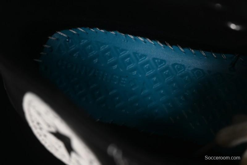 Converse Chuck 70s High Top Canvas Sneakers with Fur Lining in Black & White - A13863C