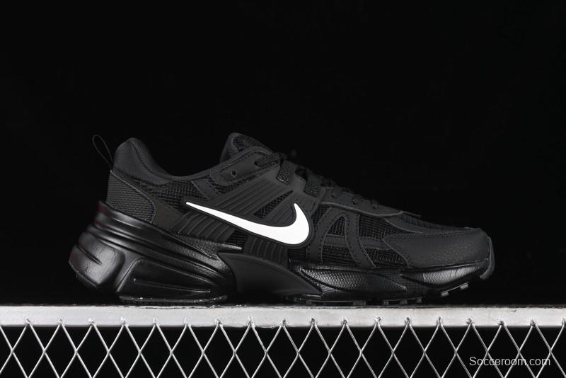 Nike Runtekk Run Retro Low-Top Running Shoes with Cushlon Midsole and Anti-Slip Design - HQ1582-001