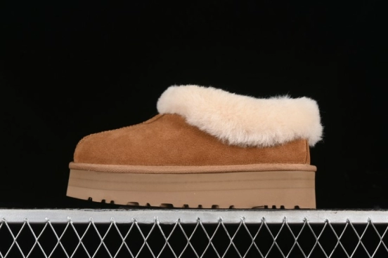 UGG Dakota 5CM Classic Wool Snow Boots with TREADLITE Technology - 1134813