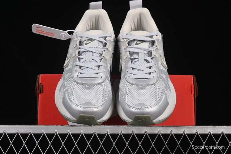 Nike Runtekk V2K Retro Low-Top Running Shoes with Cushlon Foam Midsole - FD0736-006