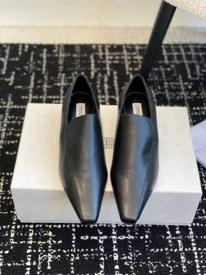2025 Women Toteme Black Leather Slip-On Loafers