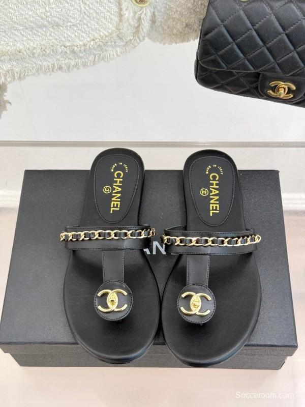 2025 Women Chanel Black Leather Slippers Chain KFY00250
