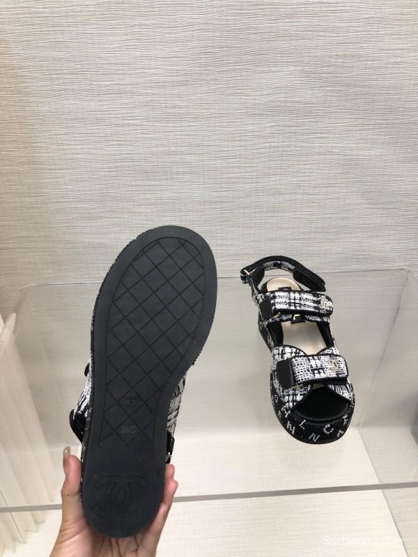 2025 Women Chanel Black White Fabric Platform Sandals LY00330