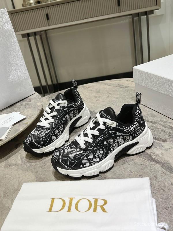 2025 Women Dior Black White Textile Casual Sneakers KFY00370