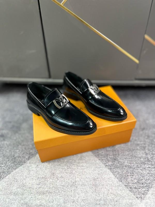 2024 Men Louis Vuitton Black Leather Loafer MJ00290