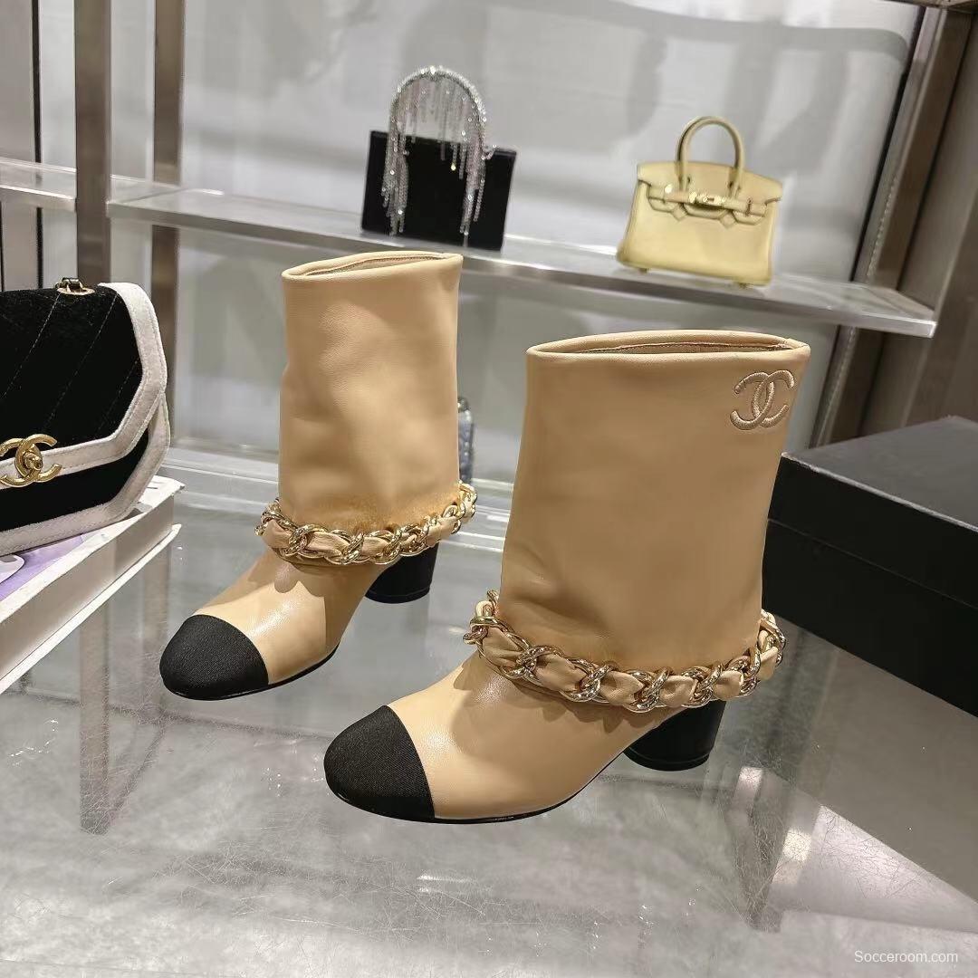 Chanel 2025/SS Runway Turn-Cuff Large Chain Strap Block Heel Boots - LY00410
