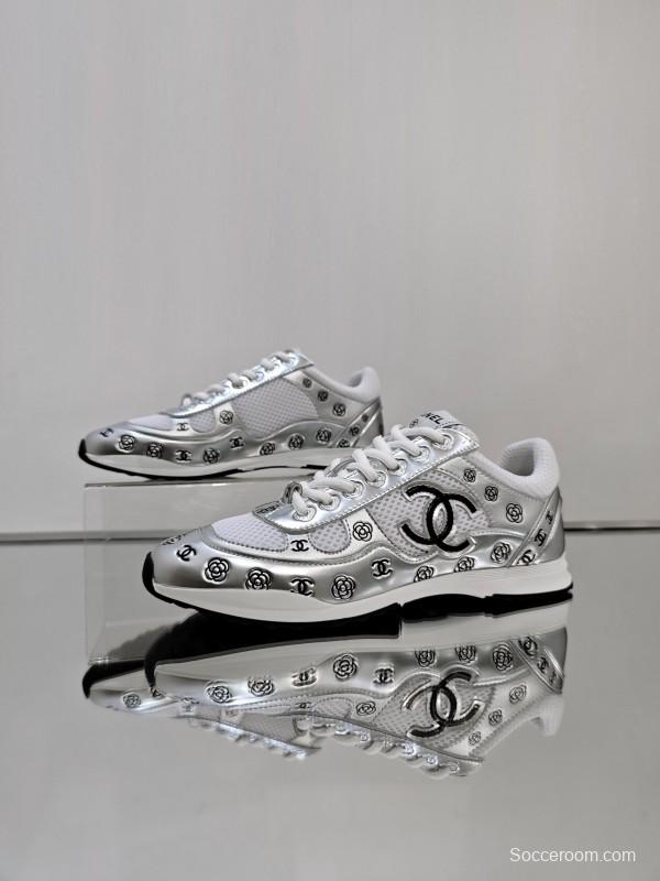 Chanel 2025 SS Limited Edition Silver Horn King 2nd Generation Unisex Sneakers - KFY00340