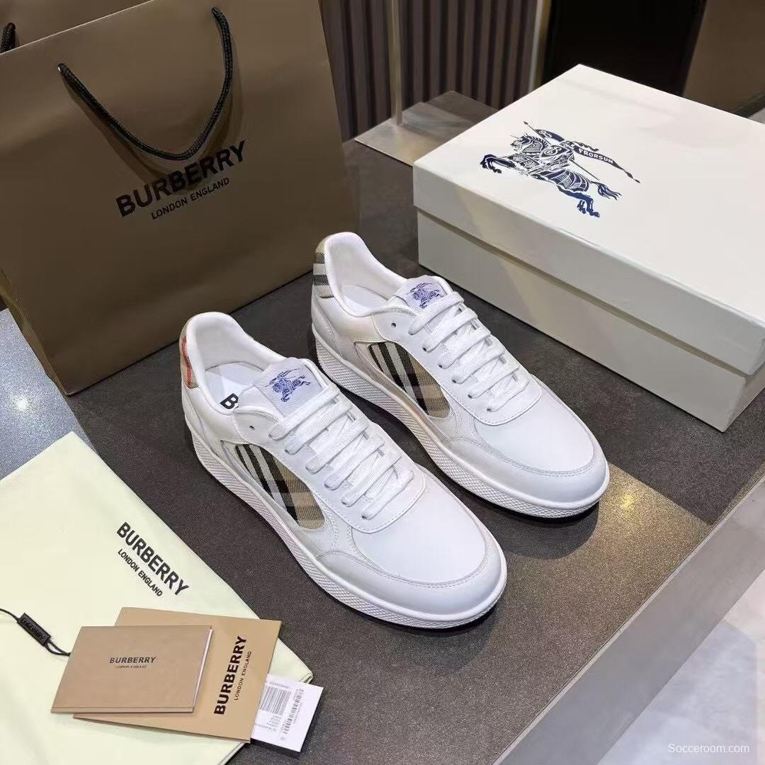 Burberry 2025/SS Italian-Made Sneakers with Equestrian Knight Label - KFY00300