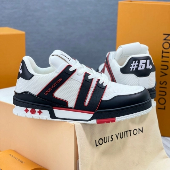 Louis Vuitton Trainer Sneaker Low 2025 SS New Colorway Couple Style Casual Sports Basketball Shoes - LY00400