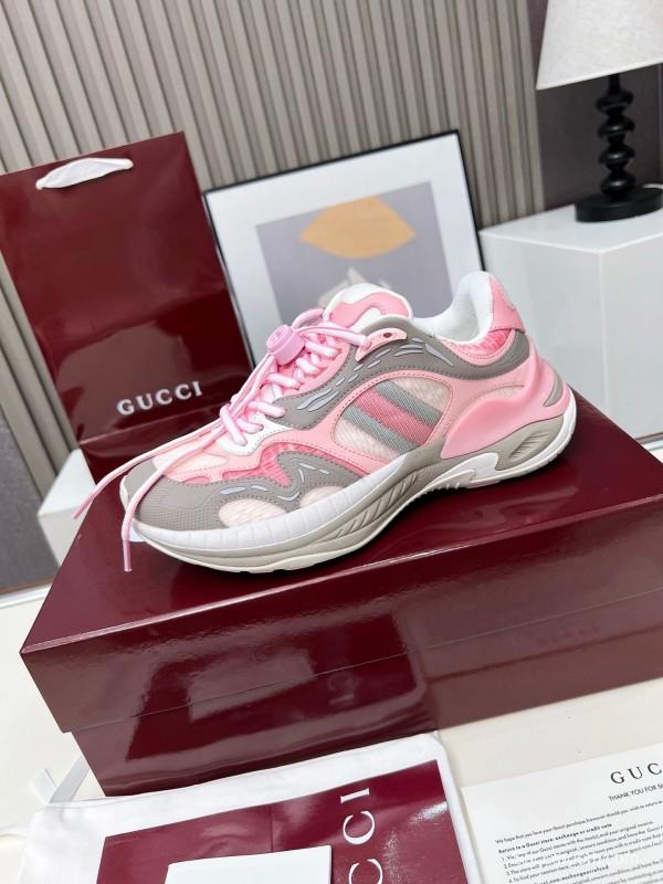 Gucci 2025 SS Collection 2.0 Sneakers with Retro-Futuristic Design and Reflective Stripes - LY00460