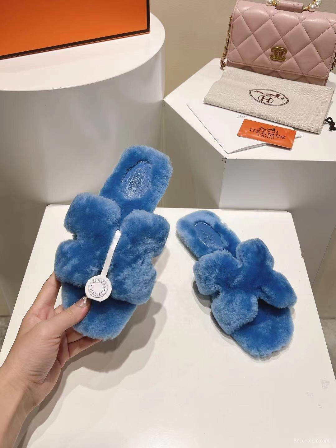 Hermès 2025 SS Love Fur Slippers Flat Sole Autumn Winter Edition - LY00240